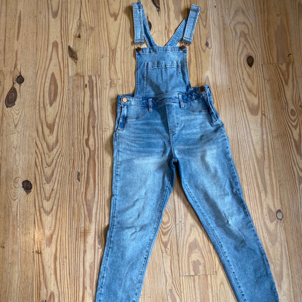 Blank NYC It’s Vintage denim overalls